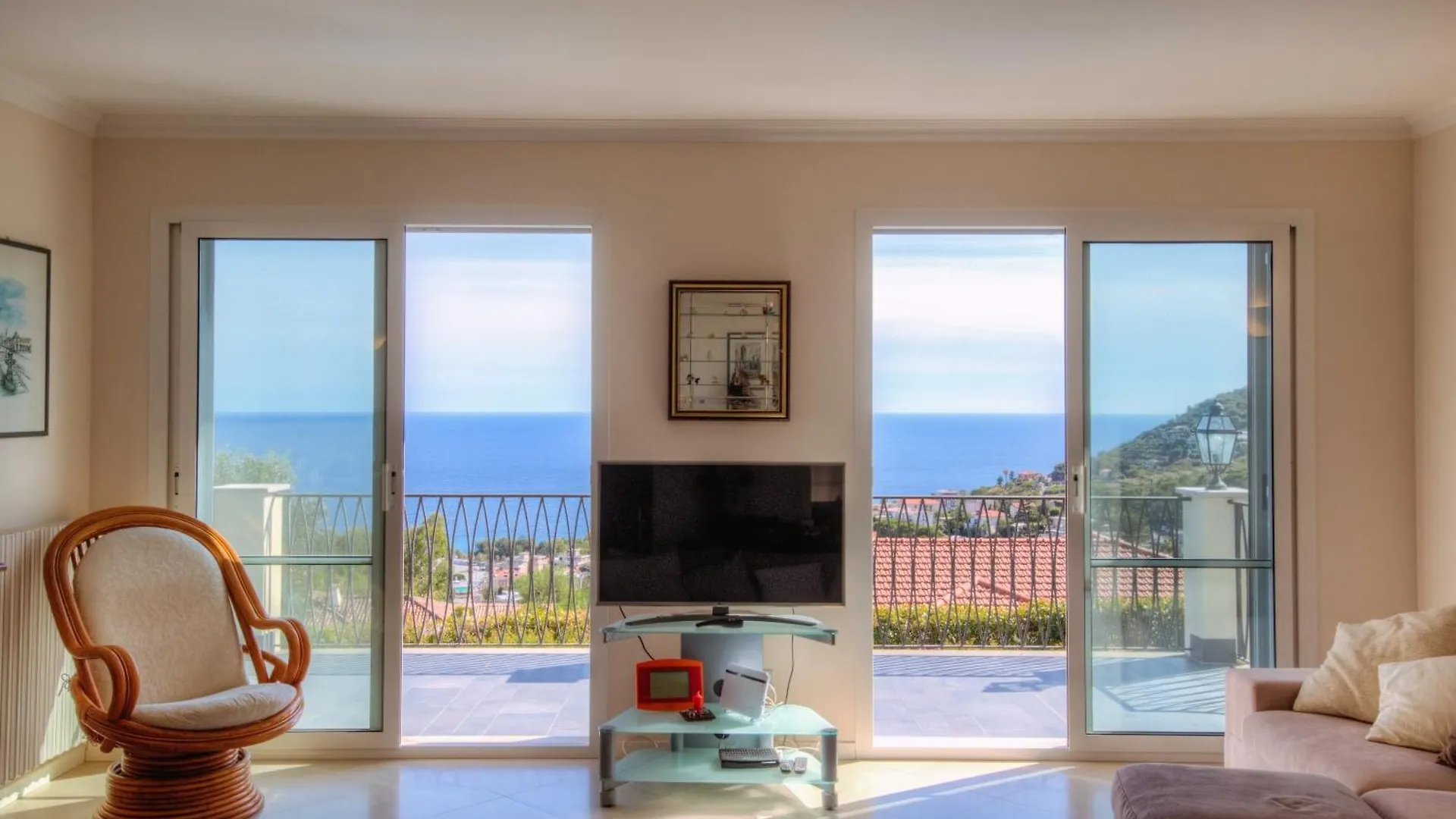 Villa Lucia Riviera Dei Fiori Pool - Happy Rentals San Remo Italie