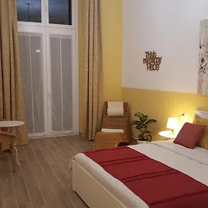 Gennarino's Appartement Naples