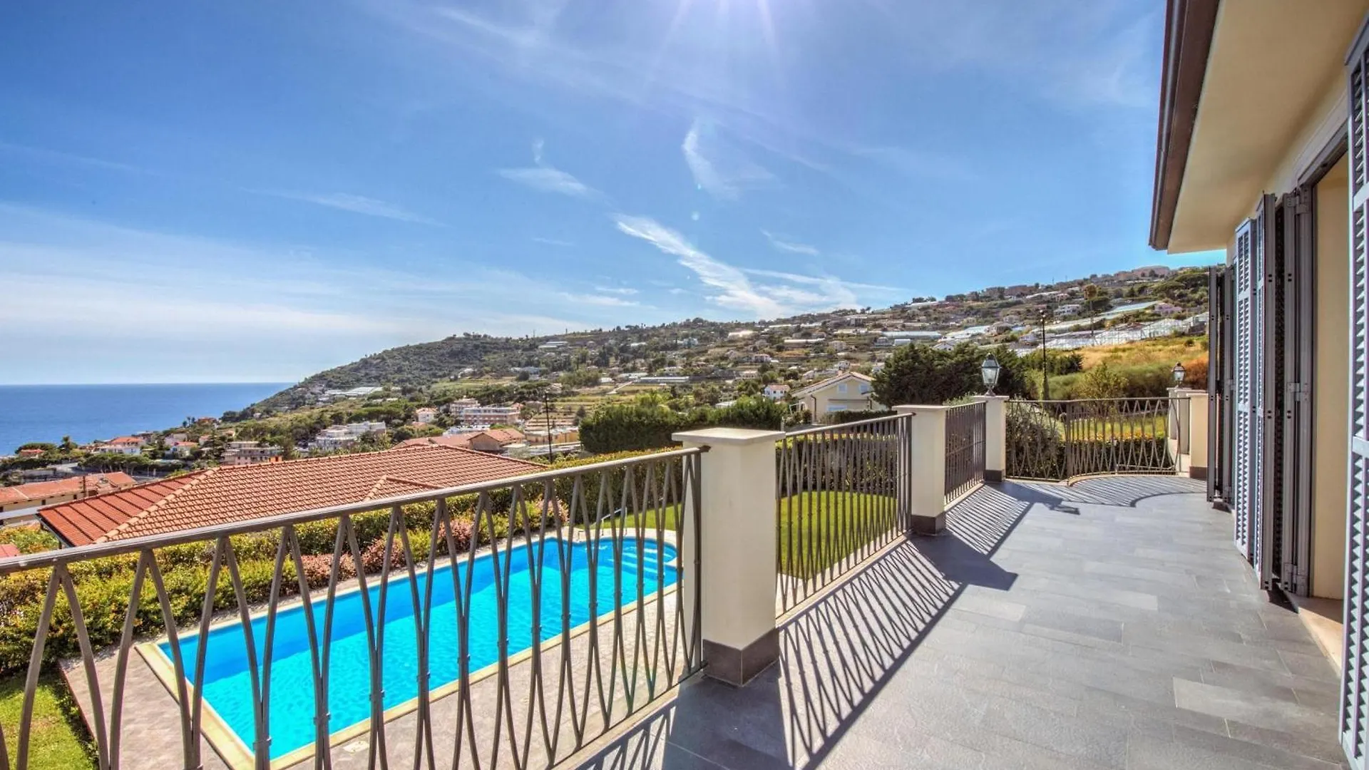 Villa Lucia Riviera Dei Fiori Pool - Happy Rentals سانريمو