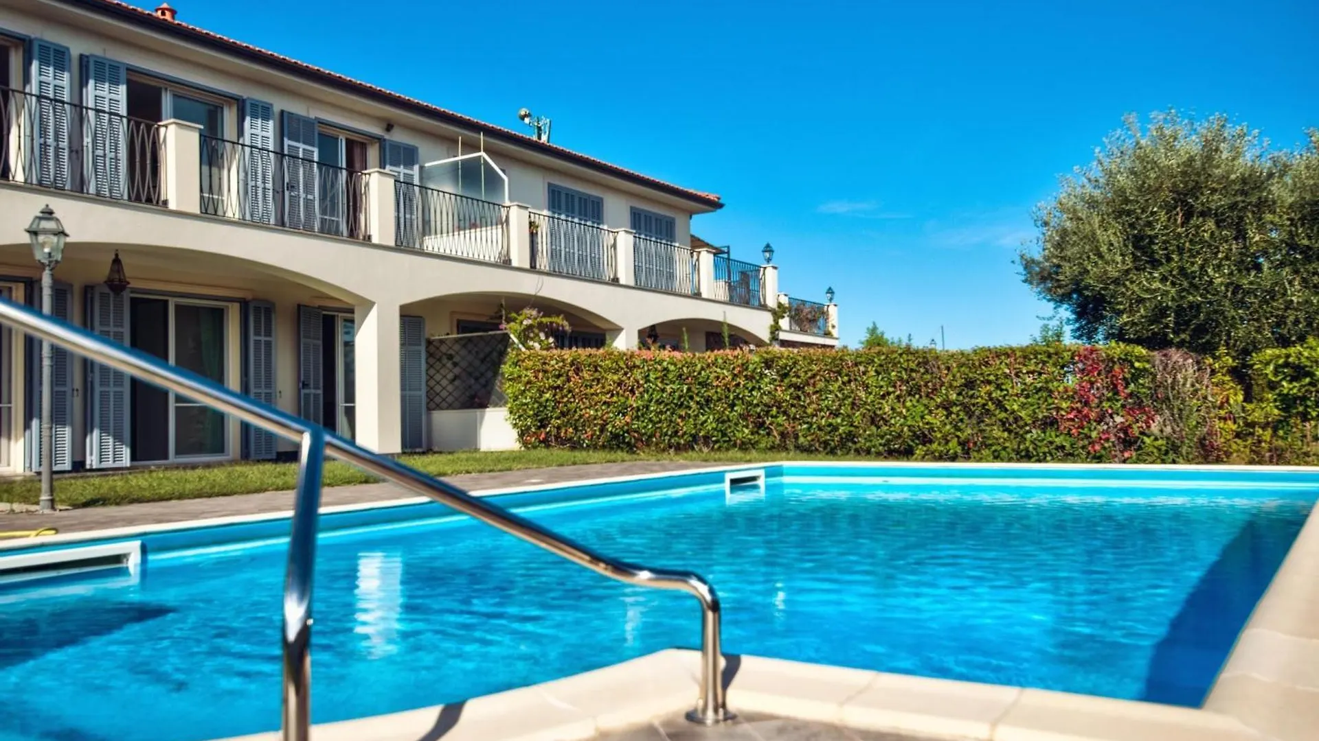 Villa Lucia Riviera Dei Fiori Pool - Happy Rentals سانريمو